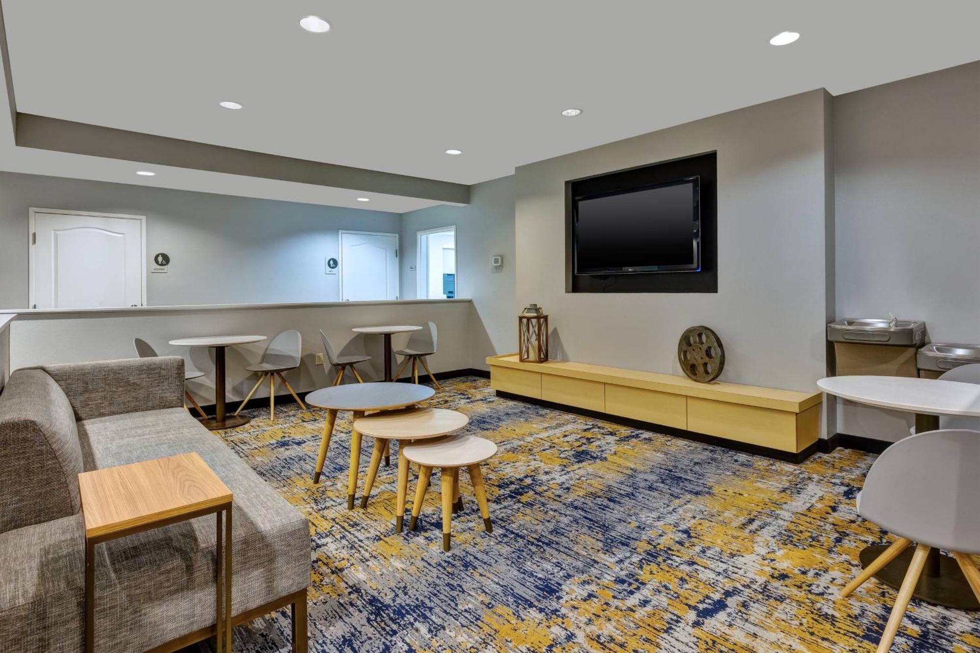 Towneplace Suites By Marriott Nashville Airport Buitenkant foto