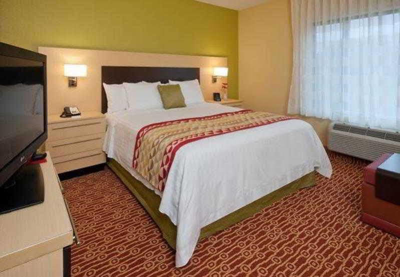 Towneplace Suites By Marriott Nashville Airport Buitenkant foto